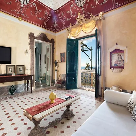 2 Bedroom Near Rada Holiday home Positano
