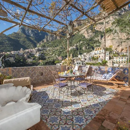 Holiday home 2 Bedroom Near Rada Positano