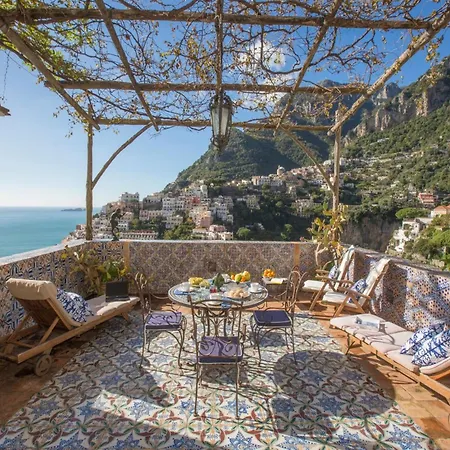 Holiday home 2 Bedroom Near Rada Positano